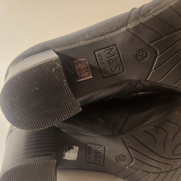 Marks & Spencer Black Leather Ankle Boots with Buckle Detail. US Size 8.5W. - Picture 8 of 10